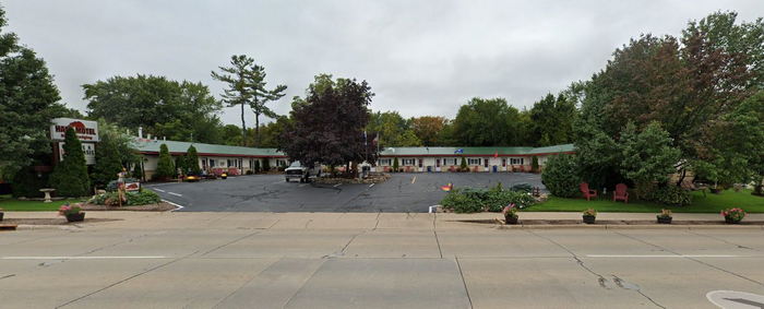 Hart Motel - Web Listing (newer photo)